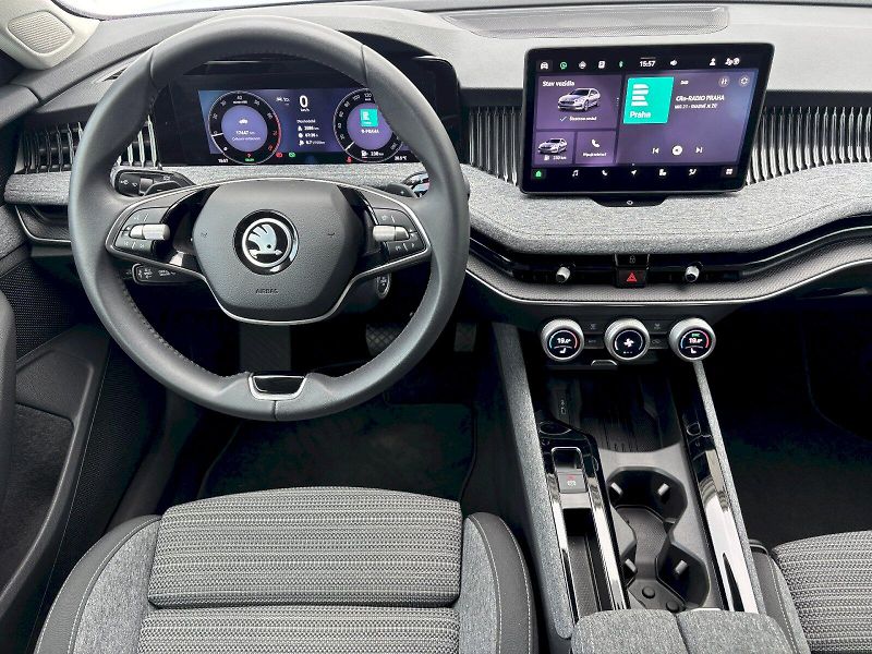 Škoda Superb (2024) 1.5 TSI 110kW DSG Selection - fotka 9 z 35
