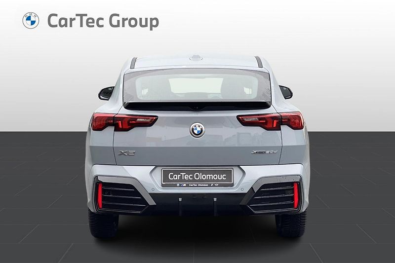 BMW X2 xDrive20d - fotka 4 z 7