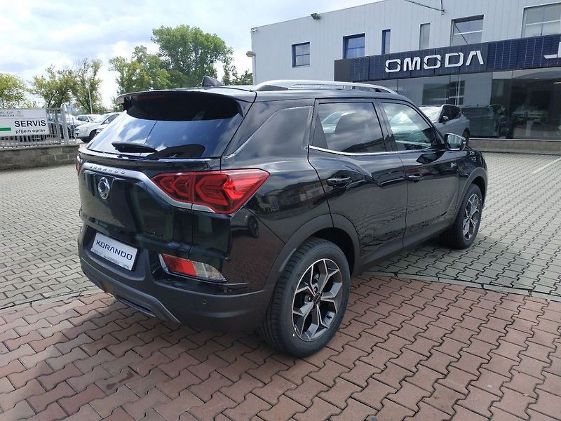 KGM Korando 1.5T, SMART,2WD, AT, SKLADEM - fotka 5 z 35
