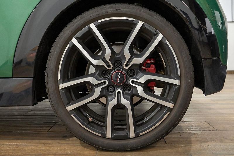 Mini Cooper JCW 2.0 170 kW - fotka 30 z 30