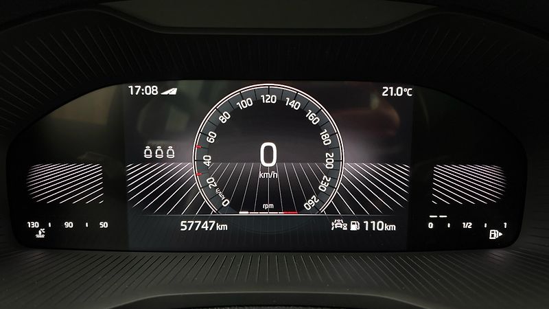 Škoda Karoq 2.0 TDI Style - fotka 10 z 25