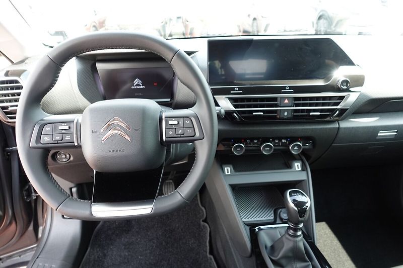 Citroën C4 1.2 Puretech 130 S&S MAN6 Feel - fotka 14 z 29