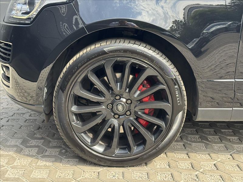 Land Rover Range Rover 4,4 SDV8 Autobiography LWB - fotka 34 z 38