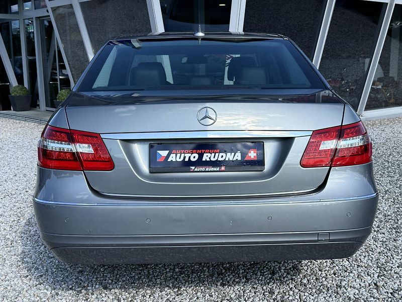 Mercedes-Benz Třídy E E 200 CDI Avantgarde REZERVACE - fotka 11 z 35