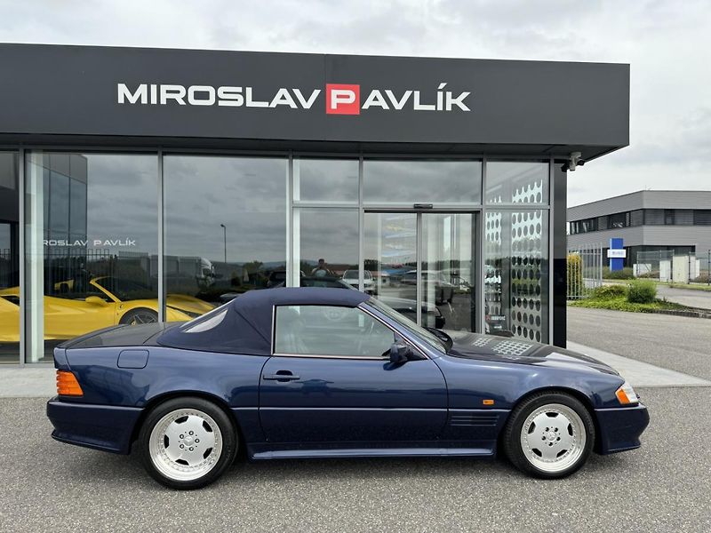 Mercedes-Benz SL 600 AMG - fotka 2 z 21