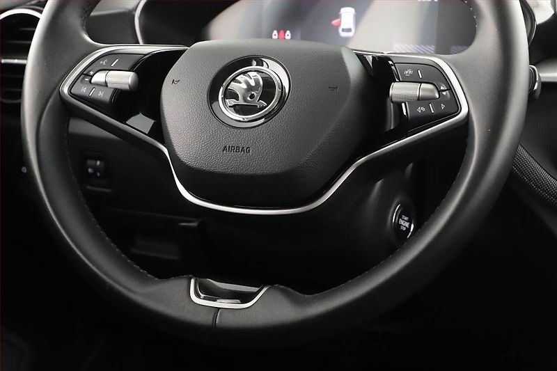 Škoda Fabia (2024) 1.0, SELECTION, DPH, SENZORY - fotka 8 z 18