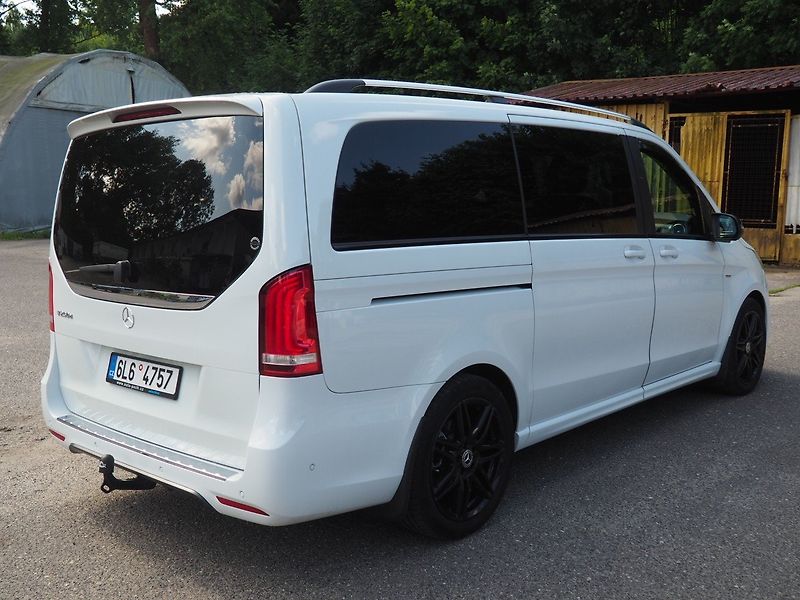 Mercedes-Benz Třídy V (2018) 250D, Led, 360°, AMG Black Ed - fotka 4 z 39