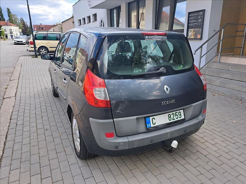 Renault Scénic 1,5 dCi - fotka 7 z 35