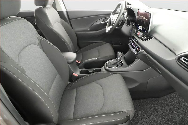 Hyundai i30 (2023) Smart 1.5 T-GDI, Automat, ČR - fotka 7 z 21