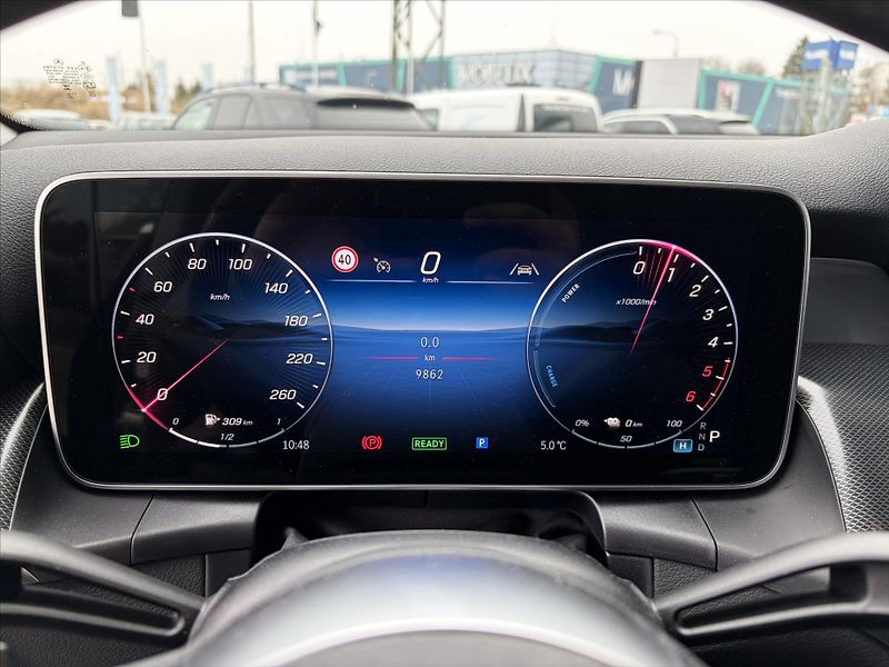 Mercedes-Benz GLC 300de 4MATIC - fotka 8 z 32