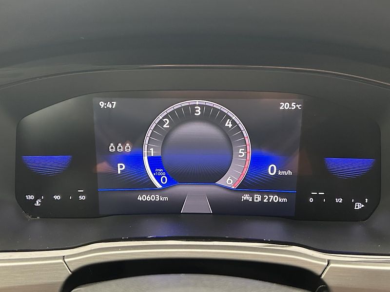 Volkswagen Touran 2.0 TDi Marathon  edition - fotka 14 z 26