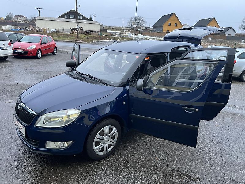 Škoda Roomster 1.6TDI 66KW,KLIMA,ESP,1MAJ - fotka 24 z 43