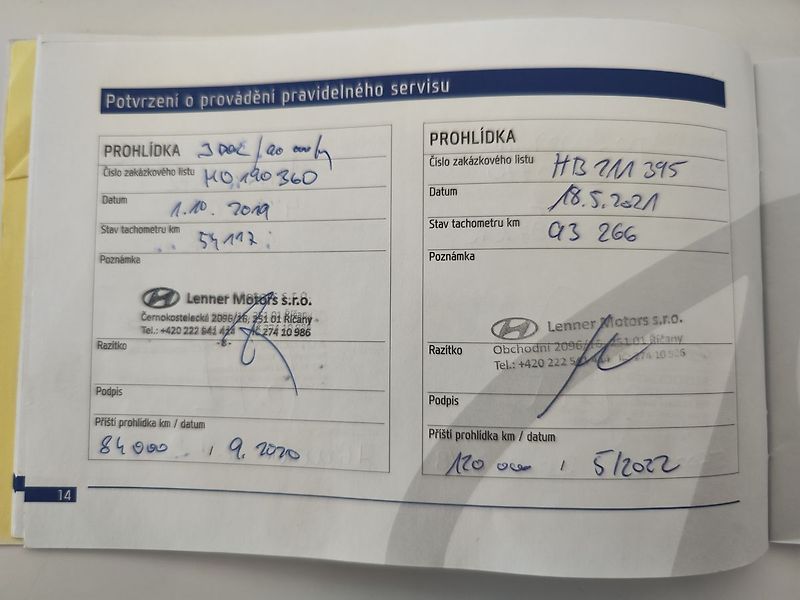 Hyundai Grand Santa Fe 2.2 CRDi/147kW Luxury AT 4x4 - fotka 42 z 43