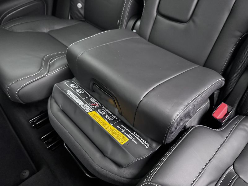 Volvo XC90 B5 AWD BRIGHT PLUS REZERVACE - fotka 27 z 55