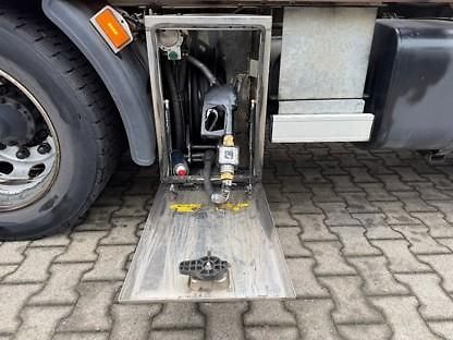 Scania (2016) P450 8x2 převoz strojů EURO 6 - fotka 14 z 20