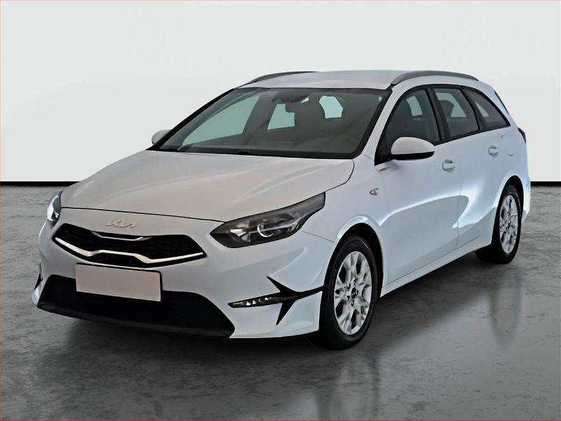 Kia Ceed (2022) 1.5 T-GDI, ČR,1.maj - fotka 2 z 17