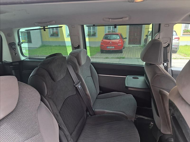 Peugeot 807 2,0 HDI - fotka 36 z 41