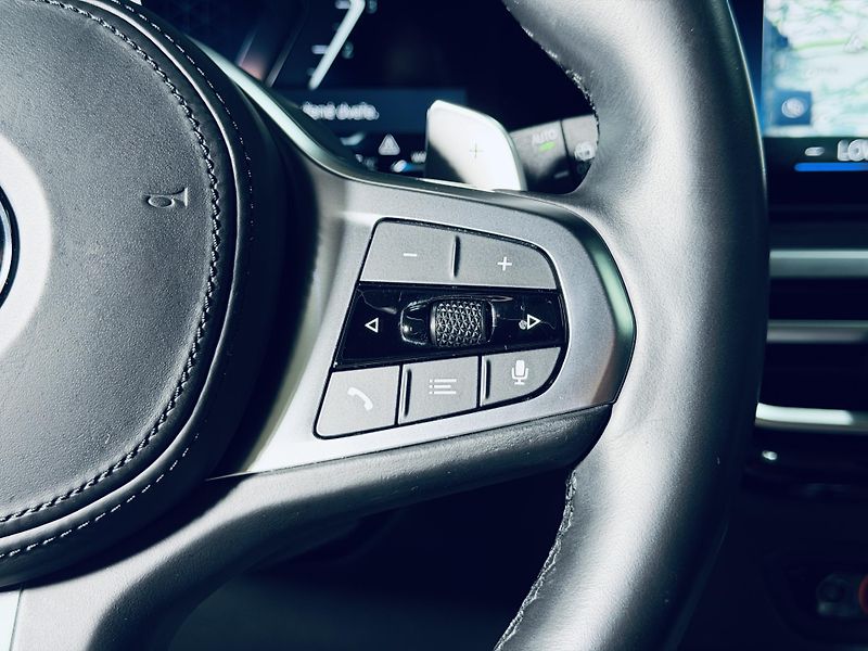 BMW Řada 3 (2023) 330d*xDRIVE*M-PAKET*ZÁR*TAŽNÉ - fotka 20 z 41