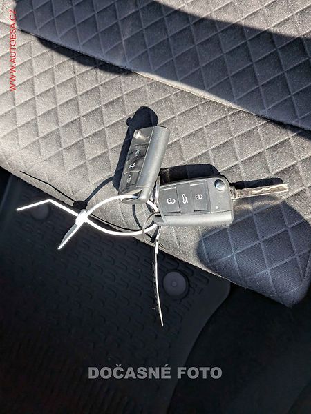 Škoda Superb (2016) 1.4TSi, Navi, bixen - fotka 16 z 16