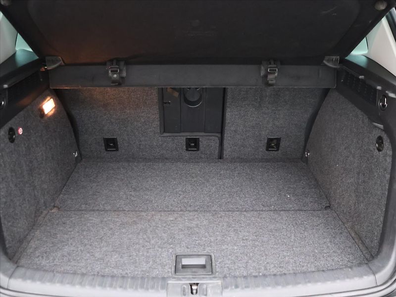 Volkswagen Tiguan 2,0 TDI Sport & Style Tažné - fotka 10 z 30