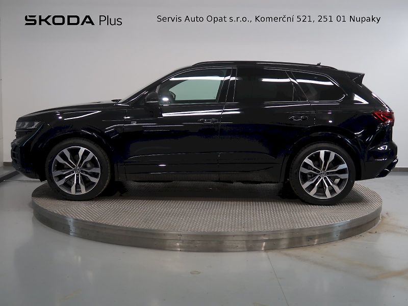 Volkswagen Touareg (2026) R-LINE V6 3,0TDI 170 KW 4MOTIO - fotka 3 z 42