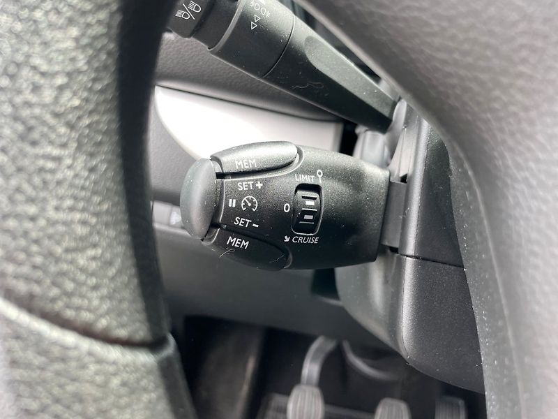 Opel Zafira Life 2,0 CDTi 106 kW, ČR, 1. m - fotka 27 z 42