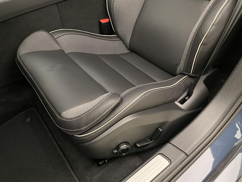 Volvo V60 (2026) B4 AUT DARK PLUS - fotka 28 z 57