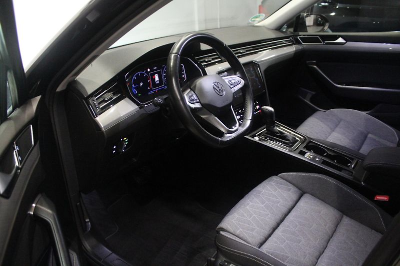 Volkswagen Passat (2023) 110kW, Tažné, Nezávislé topení - fotka 5 z 26