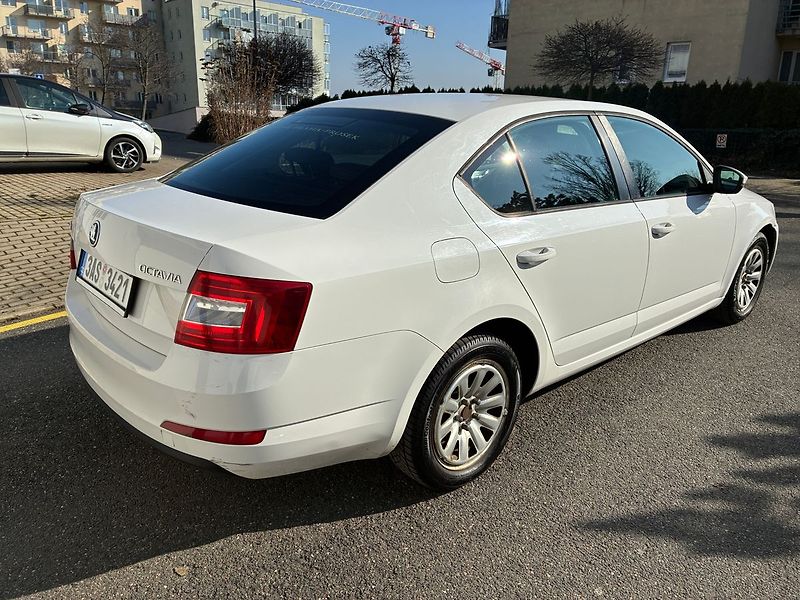 Škoda Octavia 1.6 TDi 77 kW AMBITION - fotka 5 z 17