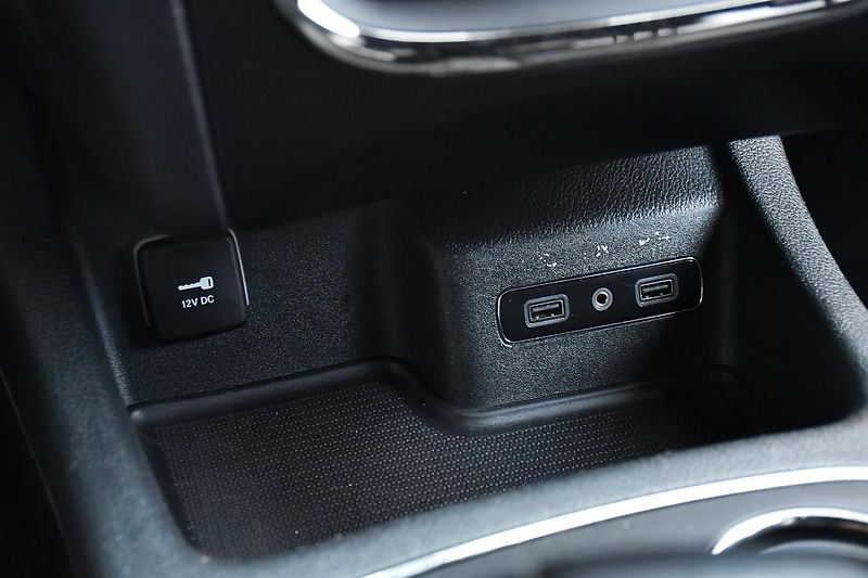 Dodge Durango 3.6L V6 7.MÍST - fotka 34 z 55