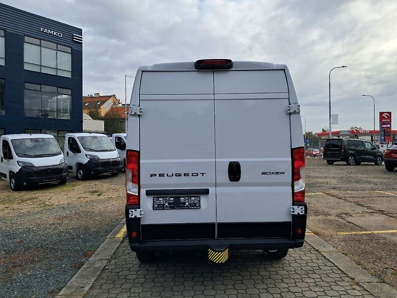 Peugeot Boxer Furgon 3500 L3H2 BlueHDi 140k - fotka 6 z 6