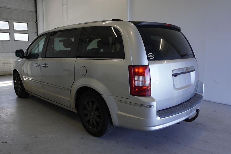 Chrysler Grand Voyager 3,8I LIMITED AUT. - fotka 7 z 30