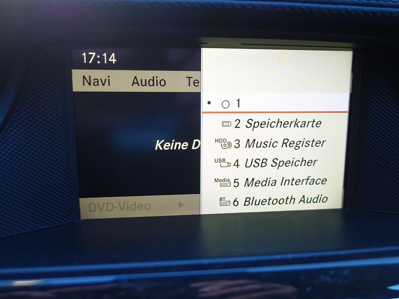 Mercedes-Benz CLS (2012) 350D*4M*AMG*195KW*TOP-VÝB*CZ!! - fotka 29 z 48