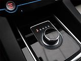 Jaguar F-Pace (2016) 20d AWD, Automat, Serv.kniha - náhled 11