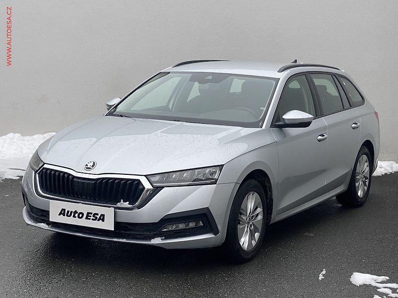 Škoda Octavia (2022) 2.0 TDi, 1.maj,ČR, Ambition - fotka 3 z 19
