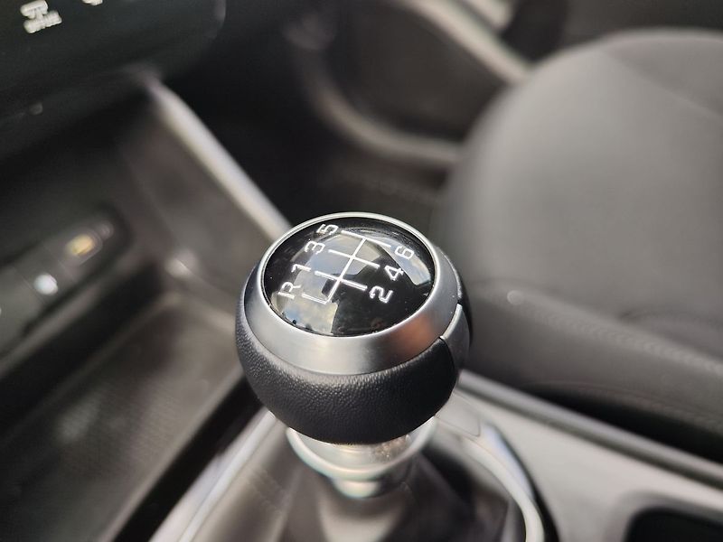 Hyundai Tucson 1.6 T-GDI/110kW Freedom Navi - fotka 25 z 37