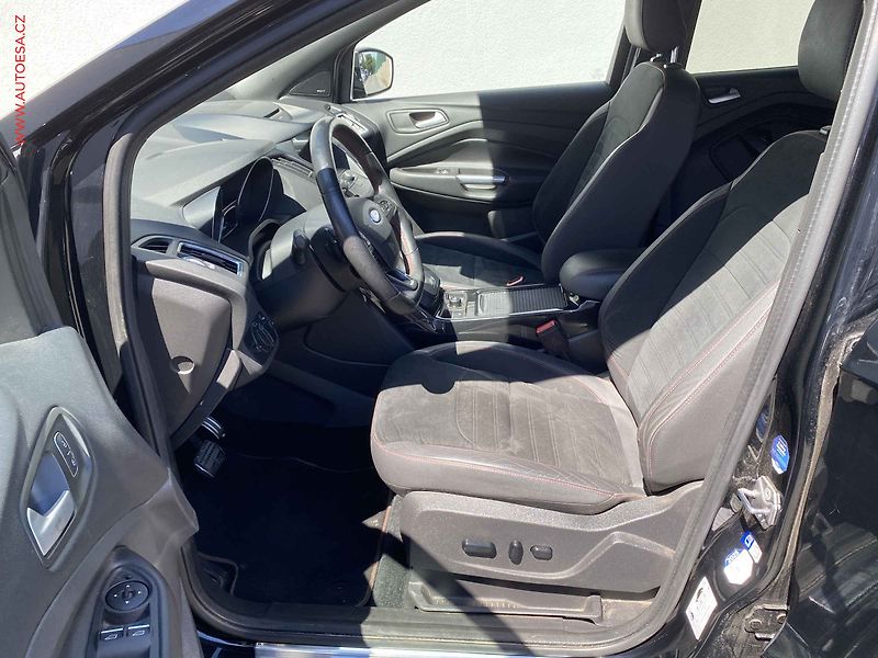 Ford Kuga (2019) 2.0 TDCi AWD, ST-Line, AT - fotka 9 z 18