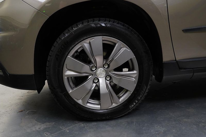 Peugeot 2008 - fotka 10 z 32