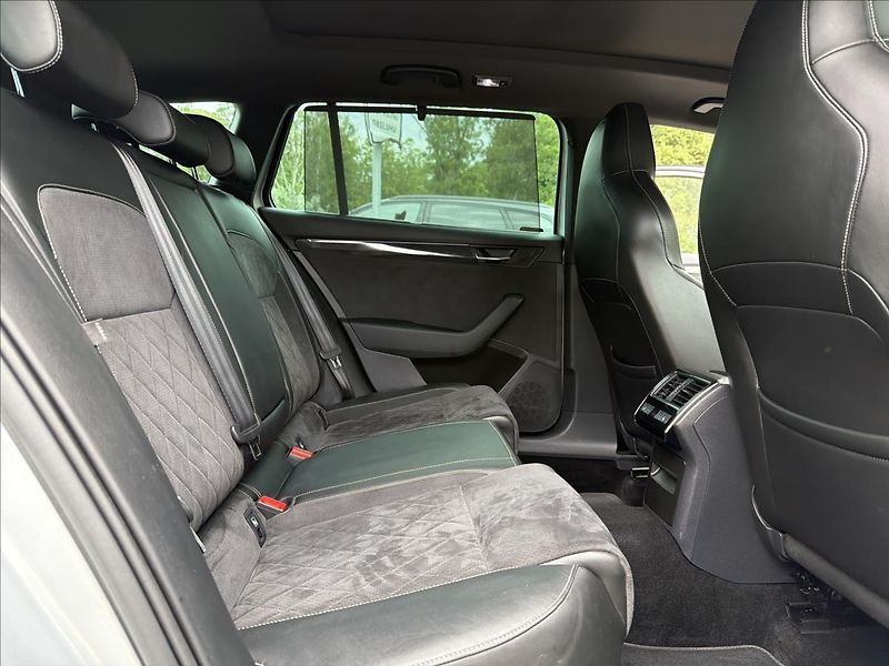Škoda Superb 2,0 TDI SPORTLINE DSG ČR DPH - fotka 12 z 26