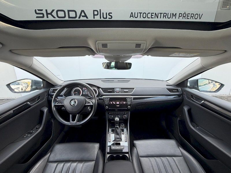 Škoda Superb (2016) 2.0 TSI 206kW L&K DSG 4x4 - fotka 9 z 35