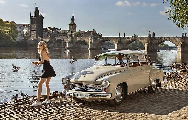 Již třetím rokem je v nabídce Retro kalendář automobilů., zdroj: Radim Kořínek, se svolením Škodateam klub v AČR