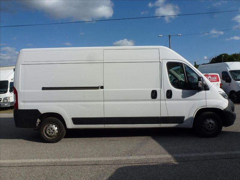 Citroën Jumper 2,2 BHDI L3H2 140HP - fotka 7 z 29