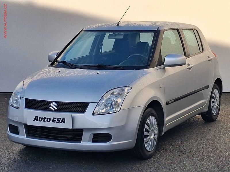 Suzuki Swift (2007) 1.3 VVT, ČR, AC, zámek řad, - fotka 3 z 14