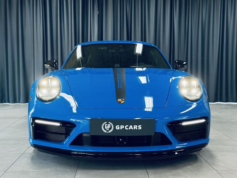 Porsche 911 (2023) 992.1*GTS 4*AERO - fotka 2 z 37
