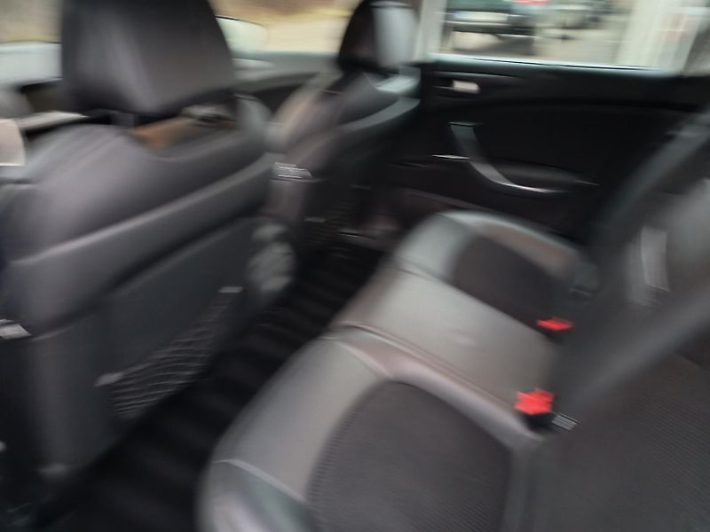 Citroën C5 (2011) 1.6i Automat - fotka 31 z 43