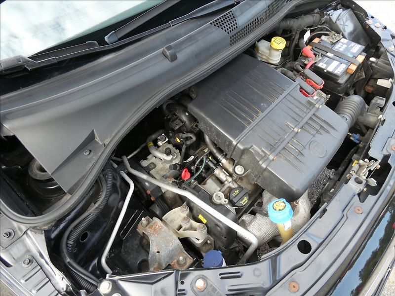 Fiat 500C 1,2 i 51kW klima, 2x kola - fotka 46 z 50