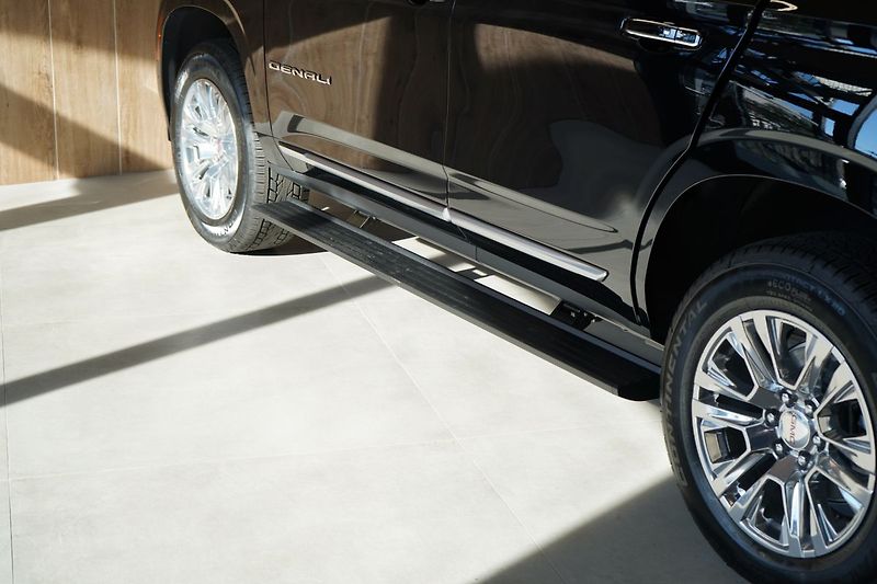 GMC Yukon (2026) Denali 6.2 V8 - fotka 14 z 59