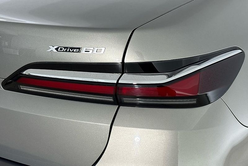 BMW i7 xDrive60 - fotka 5 z 29