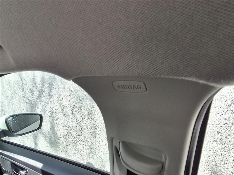 Škoda Fabia 1,0 i III 55Kw Klima REZERVACE - fotka 24 z 26
