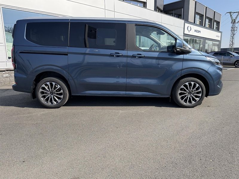 Ford Tourneo Custom (2025) Titanium X L1, Tourneo, 2.0 Ec - fotka 2 z 18